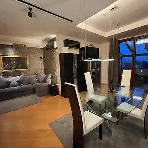 Attico Con Vista Spettacolare E Jacuzzi Appartamento